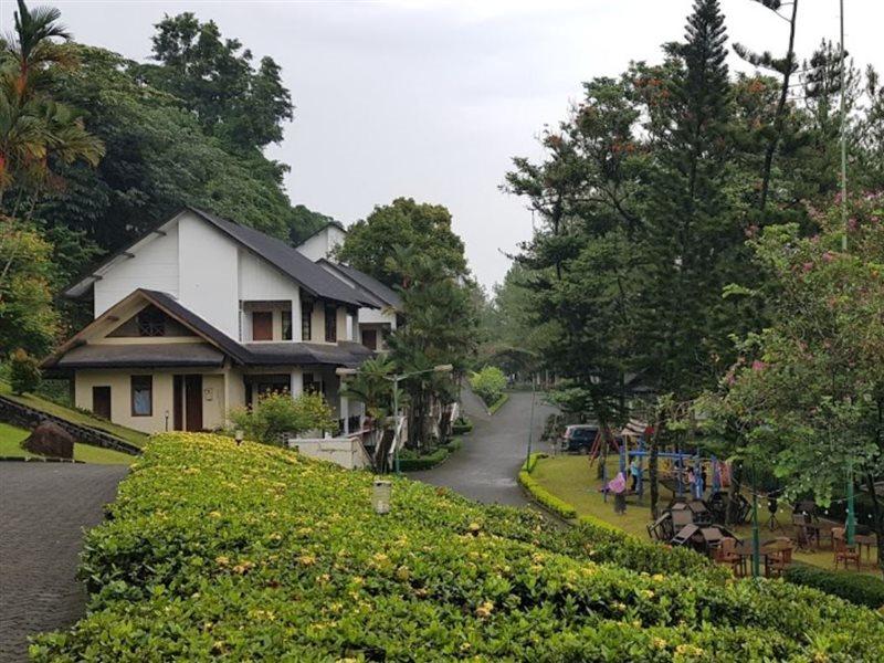 Gunung Geulis Cottages Managed By Royal Tulip Bogor Exterior foto