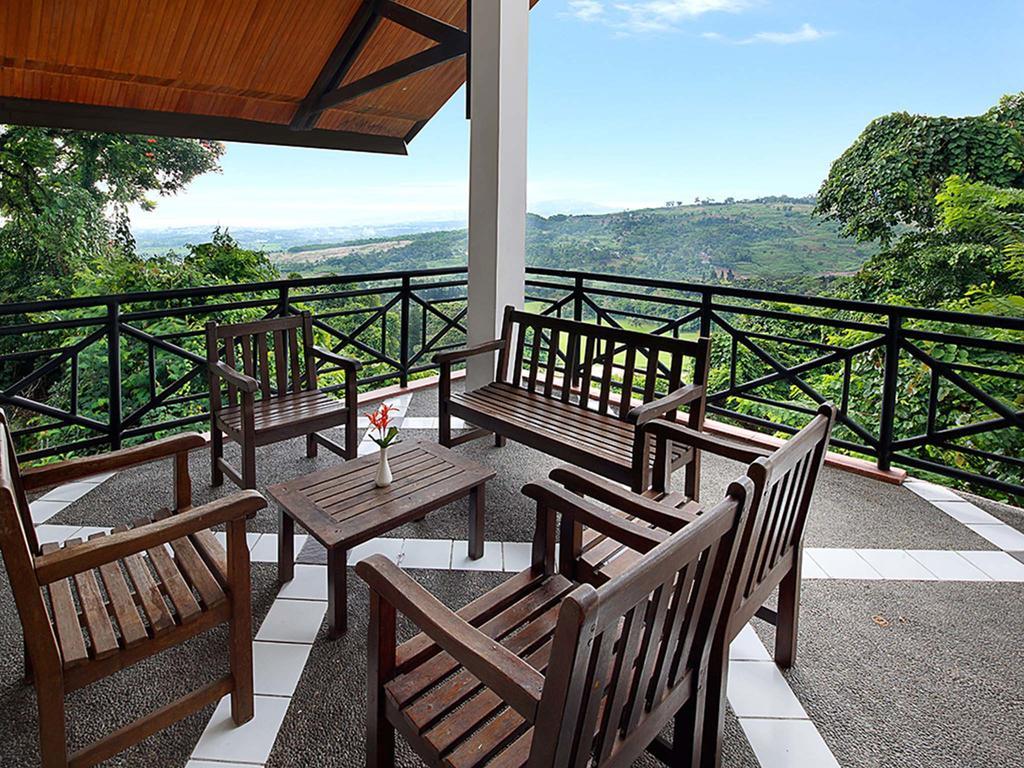Gunung Geulis Cottages Managed By Royal Tulip Bogor Exterior foto